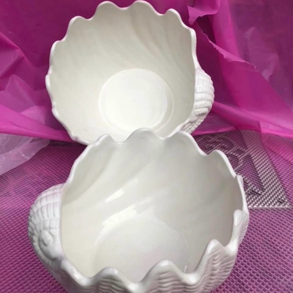 Celebrating Home Stoneware Serving Bowls shells shaped - Picture 3 of 9